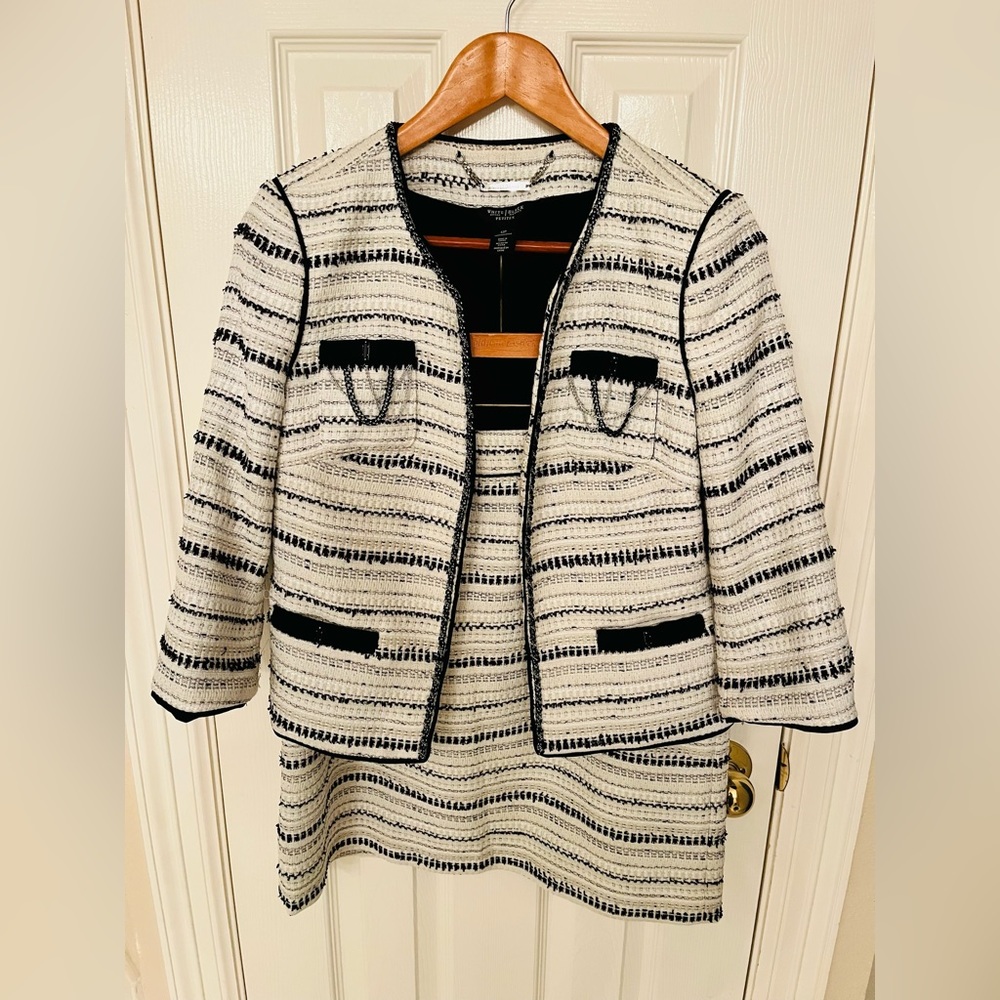 White House Black Market pencil skirt and matching suit jacket size 12 NWT